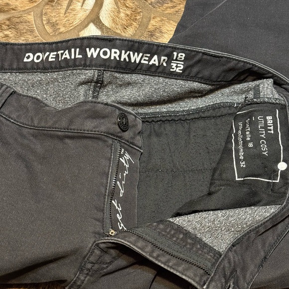 Women's Dovetail Workwear Boot Cut Jeans - Black size 18/32 Thermal Denim - Picture 1 of 4